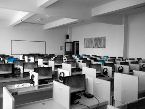 Photo of room full of cubicles courtesy Pixabay